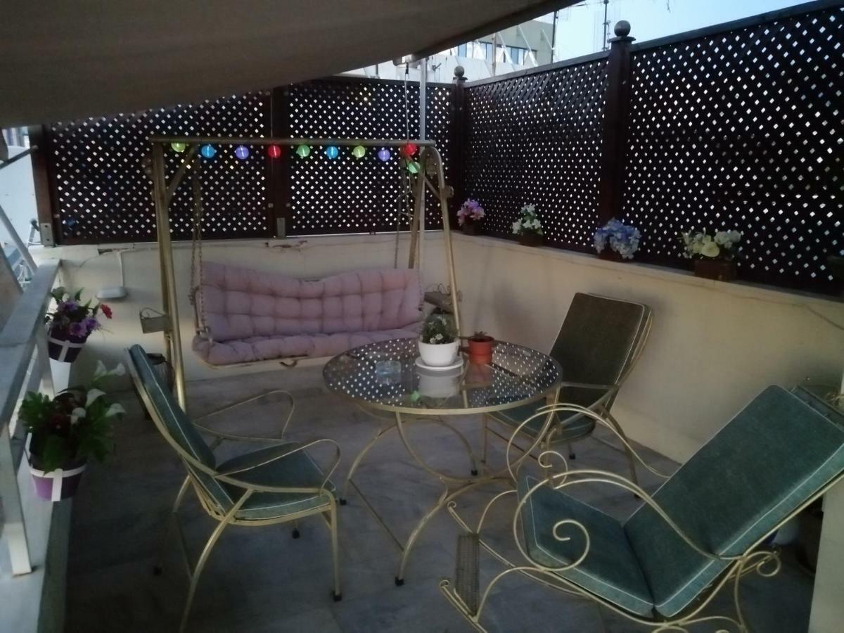 Top Floor Studio Near Metro&View&200Mbps Atenas Exterior foto